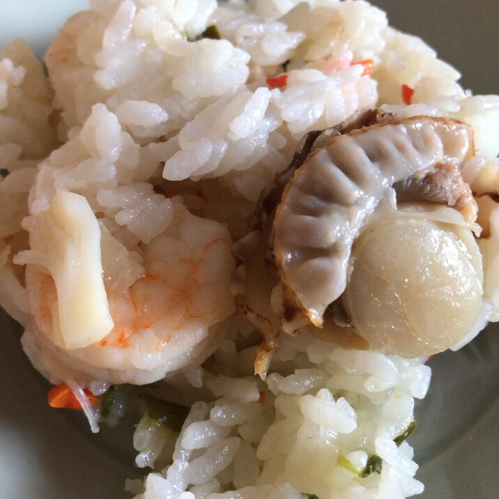 炊飯器で海鮮ピラフ